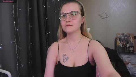 Snapshot of eva_orchid chatting on April 30, 2026, 3:29 pm Eva online show from April 30, 2026, 3:29 pm