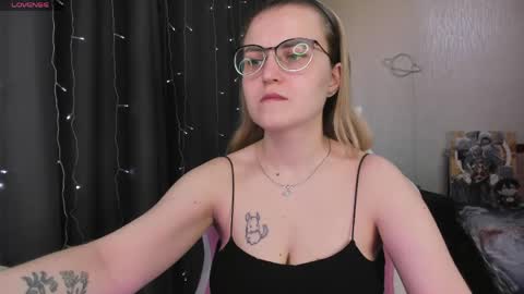 Snapshot of eva_orchid chatting on May 2, 2026, 10:20 am Eva online show from May 2, 2026, 10:20 am
