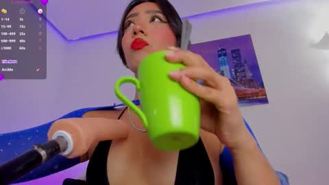 Snapshot of eva_rain chatting on October 6, 2025, 6:44 am Eva online show from October 6, 2025, 6:44 am