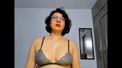 Eva online show from February 3, 2025, 12:58 am