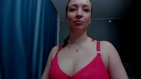 Snapshot of eva_rikchter chatting on April 22, 2026, 7:48 pm Ice Goddess online show from April 22, 2026, 7:48 pm
