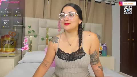 Eva  online show from October 2, 2025, 12:01 pm
