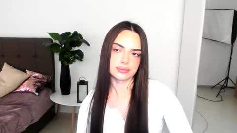 Eva online show from April 20, 2026, 2:31 pm