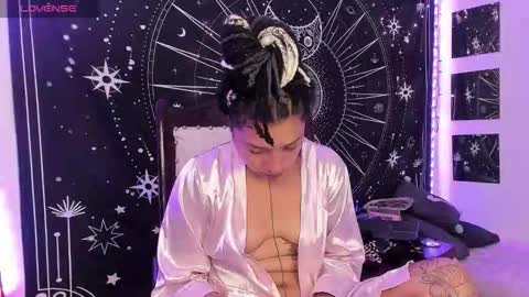 Eva  online show from October 2, 2025, 7:15 am