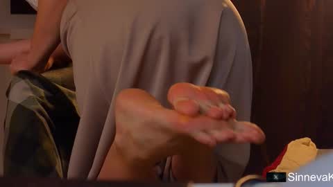 Hi there i am Eva and i wish create a nice community with you so join my Ticket Show for more pleasure online show from November 30, 2025, 1:15 pm