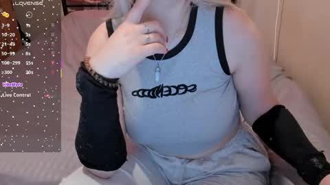 Snapshot of eva_zero chatting on June 4, 2026, 12:33 pm Eva online show from June 4, 2026, 12:33 pm