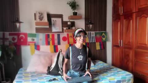Snapshot of evaa_campbell chatting on June 17, 2026, 12:07 pm Eva online show from June 17, 2026, 12:07 pm