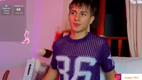 Snapshot of evaan_hot chatting on July 5, 2026, 3:02 am EVAN online show from July 5, 2026, 3:02 am