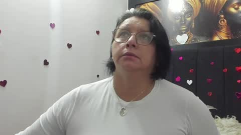 Eva online show from April 13, 2026, 12:43 pm