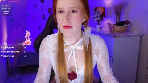 Snapshot of evabellea chatting on June 3, 2026, 2:33 pm EvaBellea online show from June 3, 2026, 2:33 pm