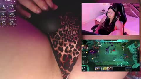 Snapshot of evabloom_ chatting on April 28, 2026, 9:53 pm EvaBloom online show from April 28, 2026, 9:53 pm