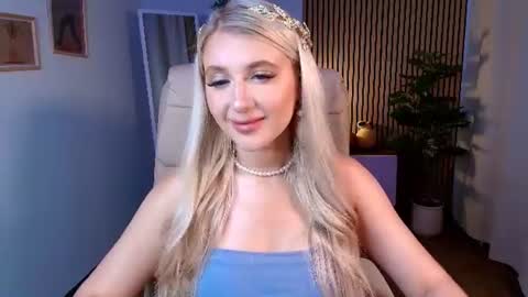 Snapshot of evacadooo chatting on June 20, 2026, 2:58 am Eva online show from June 20, 2026, 2:58 am