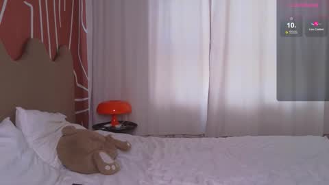 Eva online show from October 9, 2025, 7:06 am