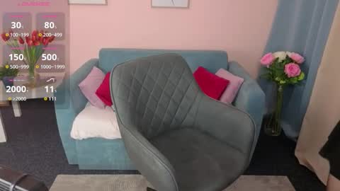 Eva online show from November 26, 2025, 7:09 am