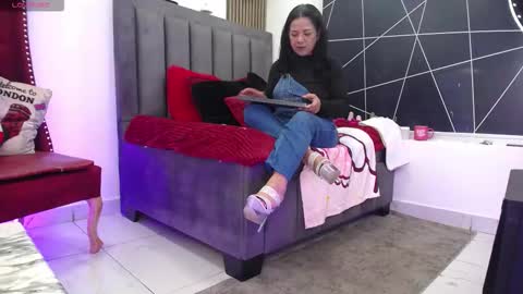 EVA GODDESS  online show from March 4, 2026, 8:26 pm