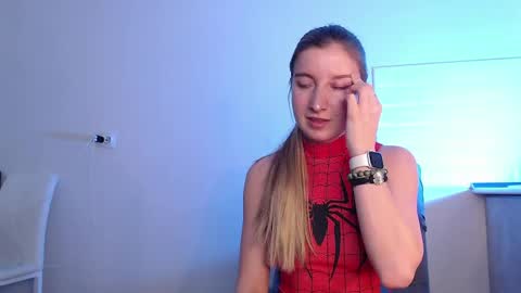 Snapshot of evahailey_ chatting on May 16, 2026, 4:42 am Eva online show from May 16, 2026, 4:42 am