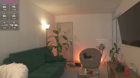evajacksss_ online show from July 18, 2026, 9:18 pm