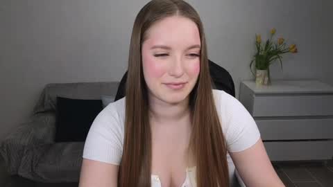 Eva online show from March 10, 2025, 4:57 pm