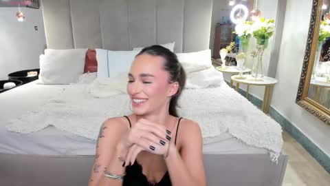 Eva K online show from February 24, 2026, 4:43 am