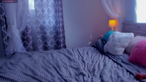 Eva online show from March 12, 2025, 12:36 pm