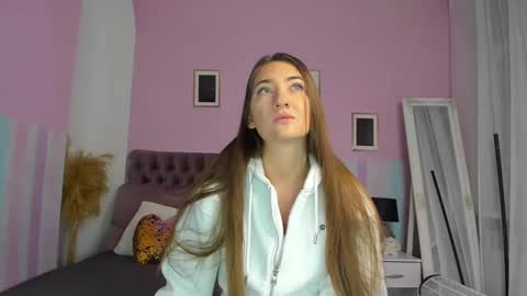 Eva online show from February 18, 2025, 3:53 am