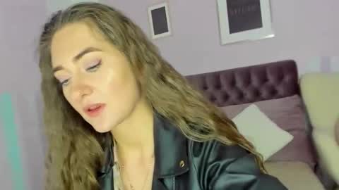 Eva online show from October 8, 2025, 2:53 am