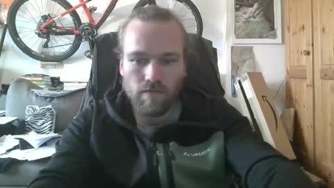 Han online show from April 24, 2026, 11:56 am