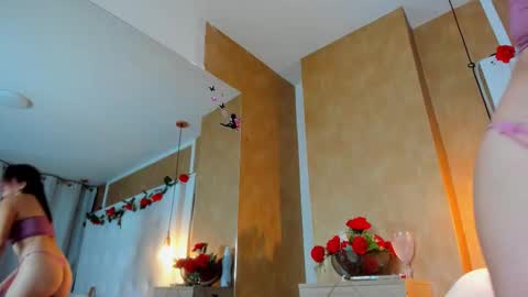 evamilf24 online show from March 27, 2026, 12:16 pm