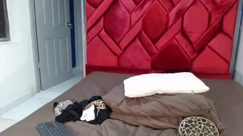 Eva Mills online show from February 16, 2025, 2:54 pm