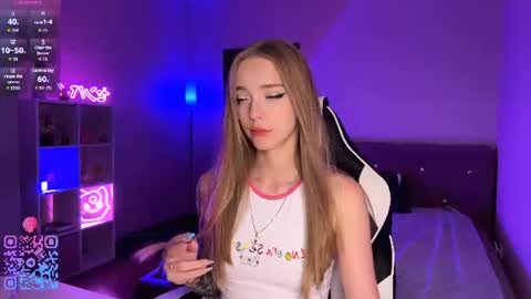 Snapshot of evamourr chatting on July 5, 2026, 5:53 pm Eva online show from July 5, 2026, 5:53 pm