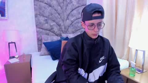 Evan Smitt online show from February 8, 2025, 1:44 pm