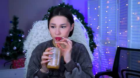 Eva  online show from January 10, 2026, 1:02 pm