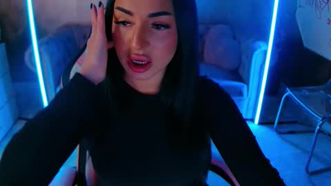 Eva online show from October 18, 2025, 5:14 pm