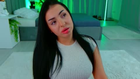 Snapshot of evanew_ chatting on May 8, 2026, 6:35 pm Eva online show from May 8, 2026, 6:35 pm