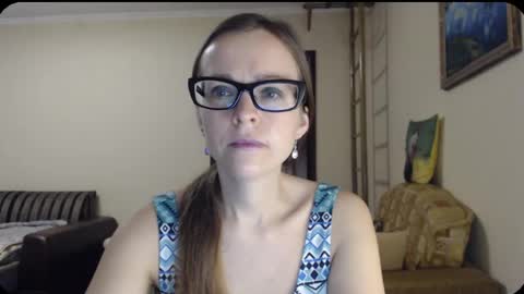 Snapshot of evangeline06 chatting on December 11, 2024, 8:26 am YourMistress online show from December 11, 2024, 8:26 am