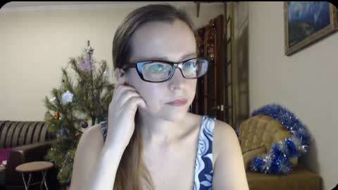 Snapshot of evangeline06 chatting on January 10, 2025, 8:51 am YourMistress online show from January 10, 2025, 8:51 am