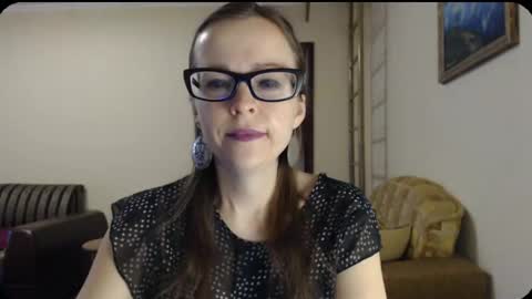 Snapshot of evangeline06 chatting on February 7, 2025, 8:33 am YourMistress online show from February 7, 2025, 8:33 am