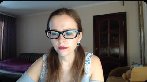 Snapshot of evangeline06 chatting on February 27, 2025, 8:17 am YourMistress online show from February 27, 2025, 8:17 am