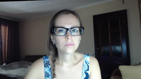 Snapshot of evangeline06 chatting on September 10, 2025, 9:09 am YourMistress online show from September 10, 2025, 9:09 am