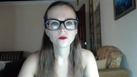 Snapshot of evangeline06 chatting on September 23, 2025, 8:50 am YourMistress online show from September 23, 2025, 8:50 am