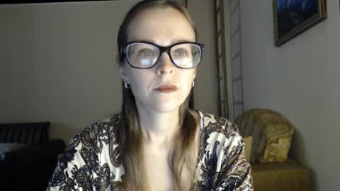 Snapshot of evangeline06 chatting on October 1, 2025, 9:04 am YourMistress online show from October 1, 2025, 9:04 am