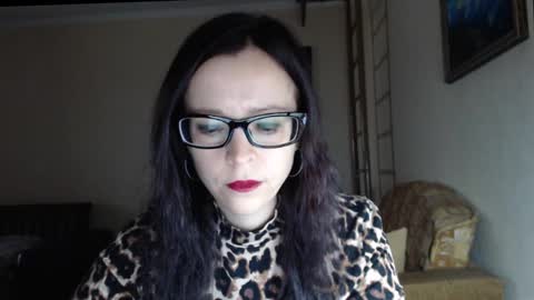 Snapshot of evangeline06 chatting on October 6, 2025, 9:29 am YourMistress online show from October 6, 2025, 9:29 am