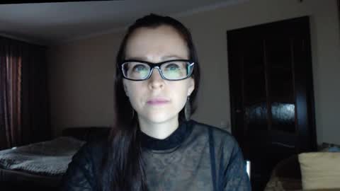 Snapshot of evangeline06 chatting on October 14, 2025, 8:48 am YourMistress online show from October 14, 2025, 8:48 am