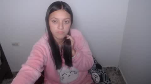 eva  online show from May 19, 2026, 4:19 am