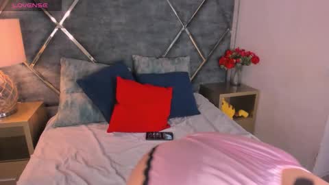 evangely_fox online show from November 21, 2025, 4:00 am