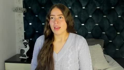 evangely_fox online show from December 1, 2025, 4:39 am