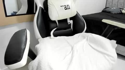 Evan online show from March 20, 2026, 2:11 pm