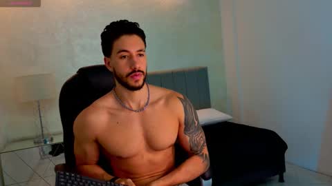 E V A N S online show from February 28, 2026, 11:50 pm