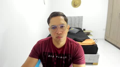 Snapshot of evanss_king chatting on July 20, 2026, 4:20 pm Mateo and Valerio online show from July 20, 2026, 4:20 pm