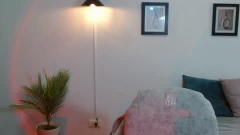 Snapshot of evanss_lx chatting on June 22, 2026, 7:44 pm Evanssa lx online show from June 22, 2026, 7:44 pm